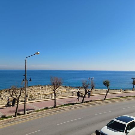 Beachfront Sliema Apartment Exterior photo
